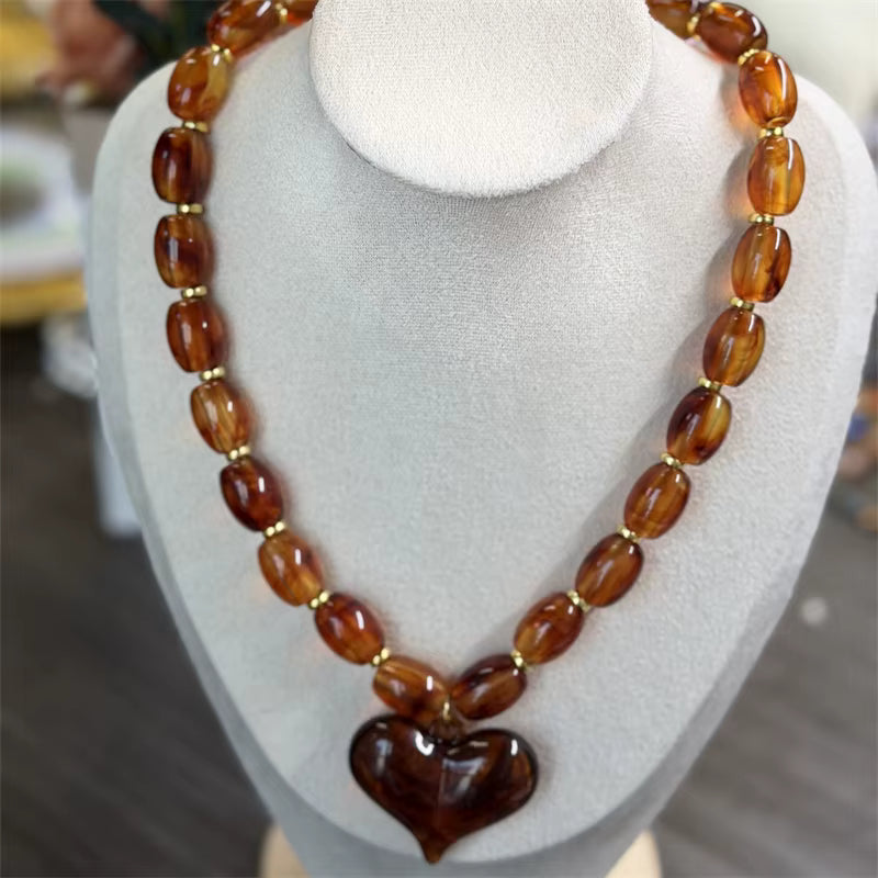 Ketting Beads And Heart Bruin